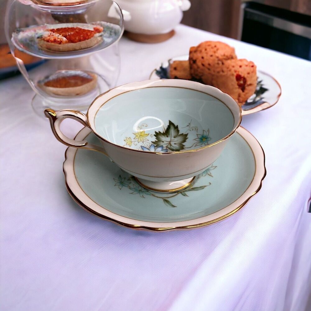 VTG Paragon Double Warrant TeaCup/Saucer Mint green/Dogwood Gold Trim England